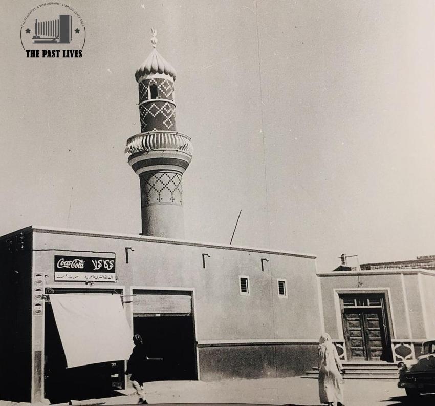 1953 Kuwait | mosques in the (East) area