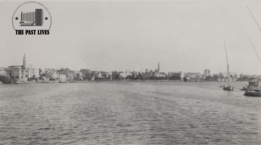 1933 Egypt, view of Damietta from the Nile