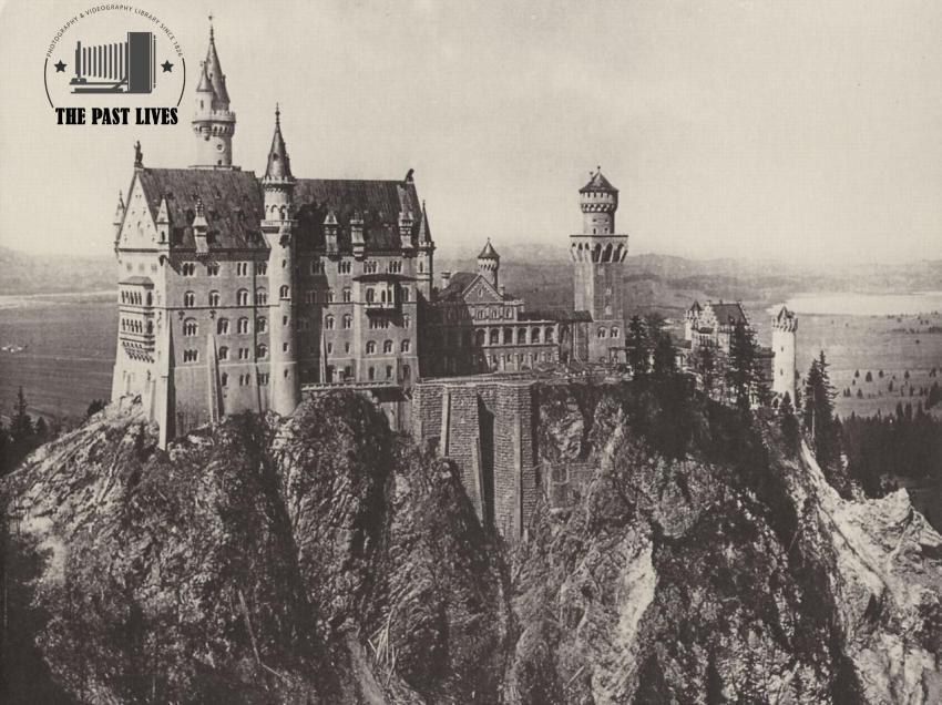 1886 Germany ,Schloss Neuschwanstein