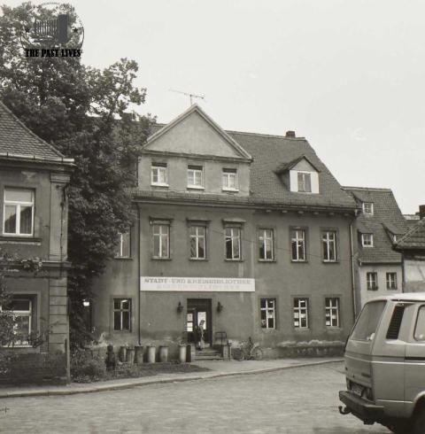 Stadt- und Kreisbibliothek  Germany 1991