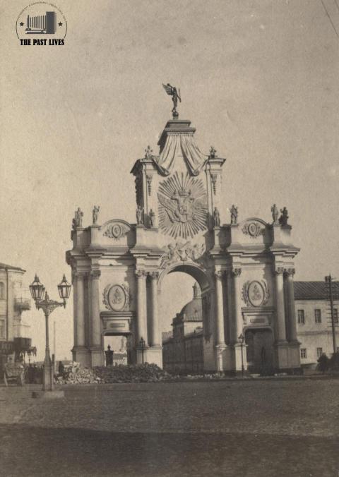 1870 Russia | Moscow - Porte Rouge